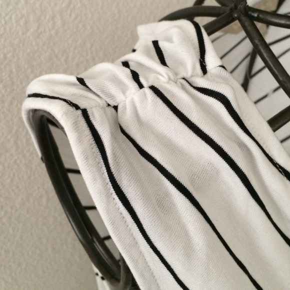 NWOT White/Black Chevron Stripe Maxi Dress - Picture 3 of 3