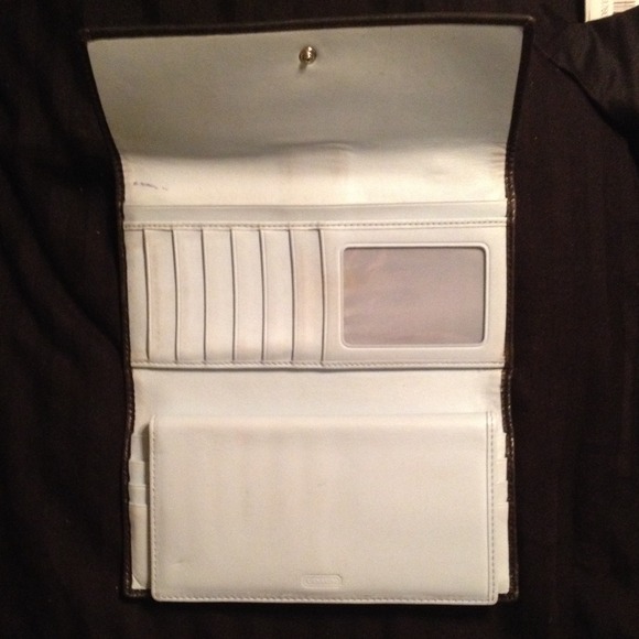 100% authentic Coach genuine leather wallet - Picture 2 of 4