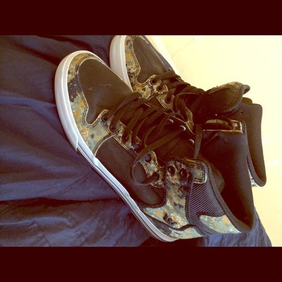 Supra High top kicks