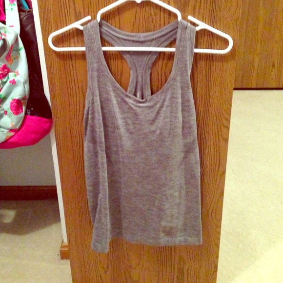 VICTORIA'S SECRET SPORT WORKOUT TANK!!!