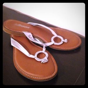 ❗️️️Reduced❗️Beautiful silver sandals!