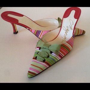 SOLD!!!    Spectacular Stripes w/low heel