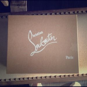 Christian louboutin shoe box