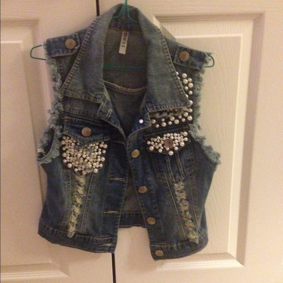 Pearl vest