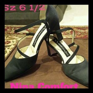 REDUCED 💝 Nina Comfort heel, Sz 6 1/2