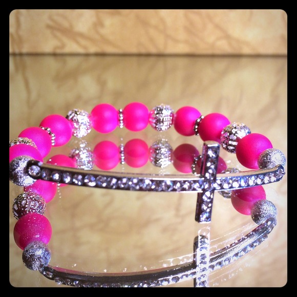 (SOLD) Handmade Neon cross bracelet - Picture 1 of 1