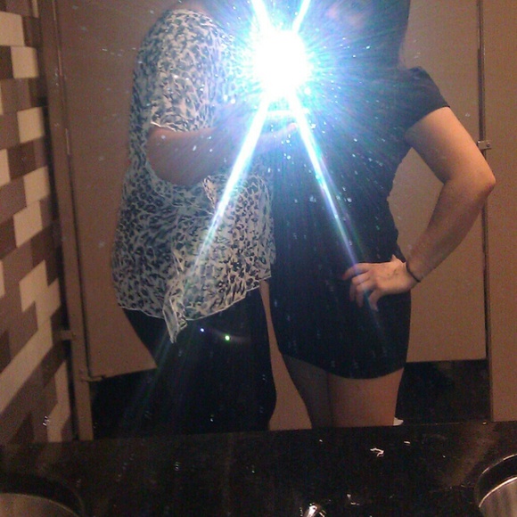 Top - Picture 3 of 3