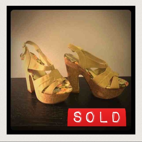 Sexy Nude Platform Heels