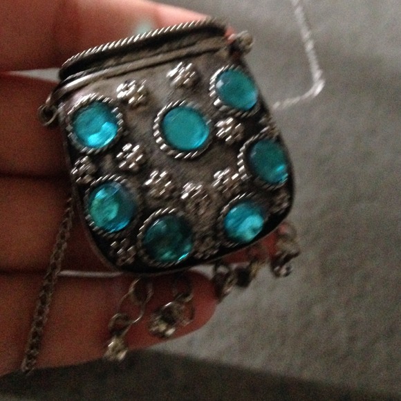 Blue color necklace