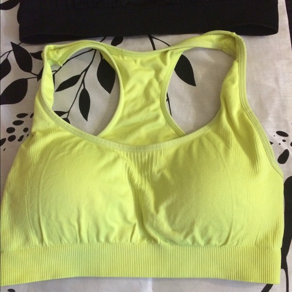 2 sports bras