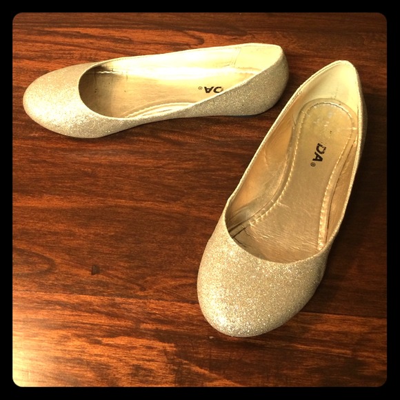 Gold glitter flats