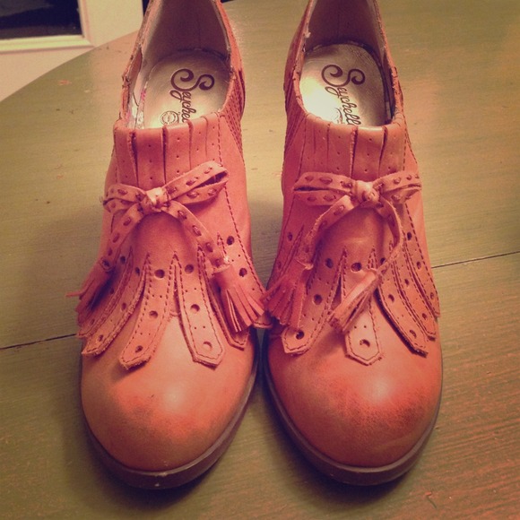 Worn five time! So cute and comfortable:-)