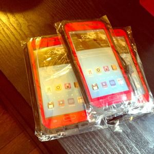 *ON HOLD* Samsung Galaxy S4 LifeProof Case