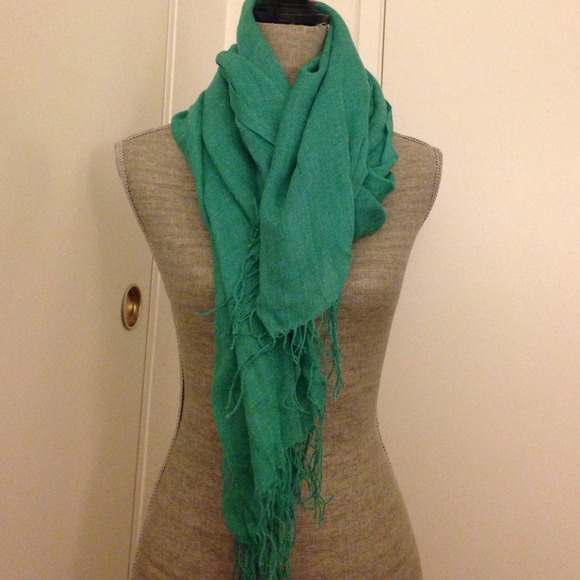 Green scarf