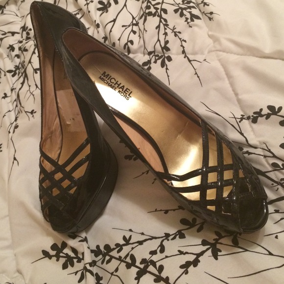 Michael kors shoes (reserved)