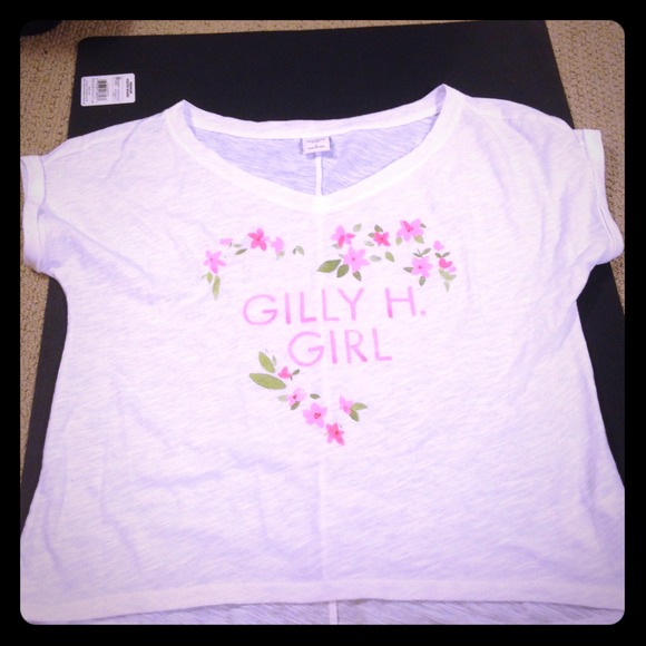 Gilly Hicks white T-shirt