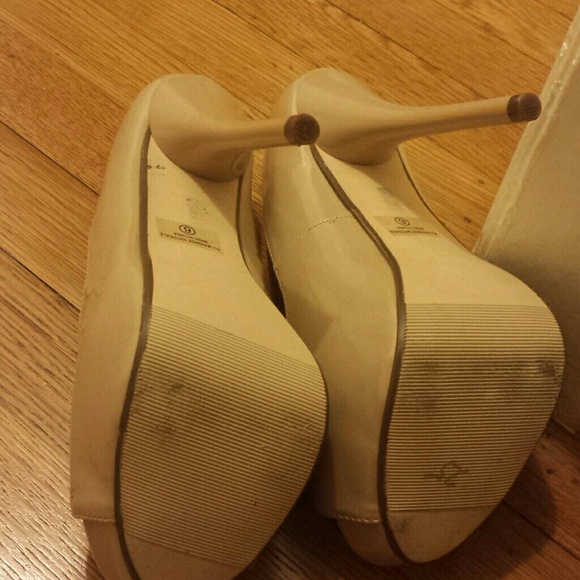 Nude Heels - Picture 4 of 4