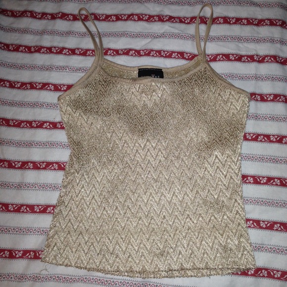 Top - Picture 2 of 2