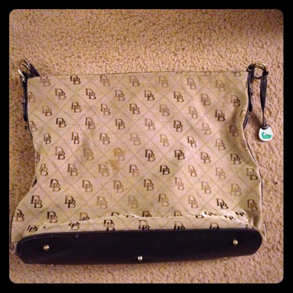 ✌️Dooney & Bourke extra large bag