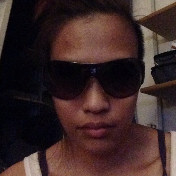 Prada sunglasses - Picture 4 of 4