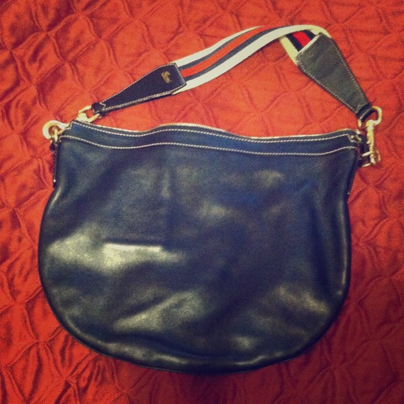 🎉🎉🎉SALE!!!!!Gucci Shoulder Bag