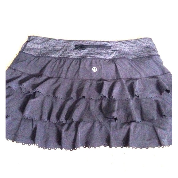 Lululemon Run Pacesetter gray skirt