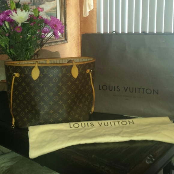 JUST SHARING :-)  Happy Posh Purchase!!!!