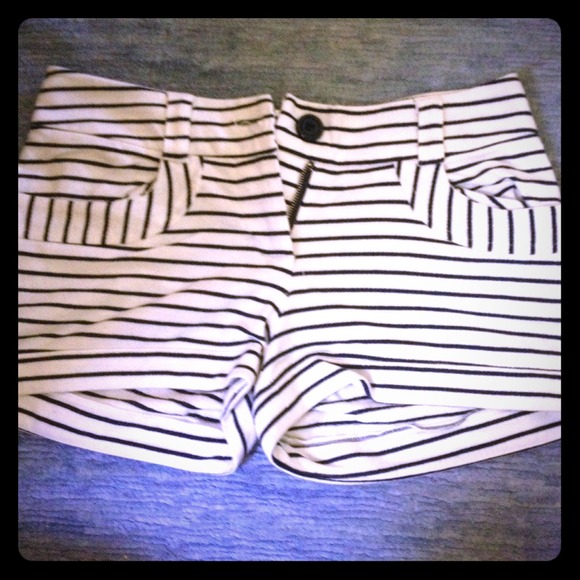Nautical forever 21 shorts