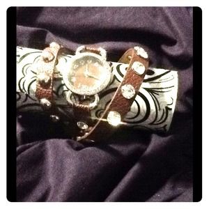 Rhinestone stud wrap watch