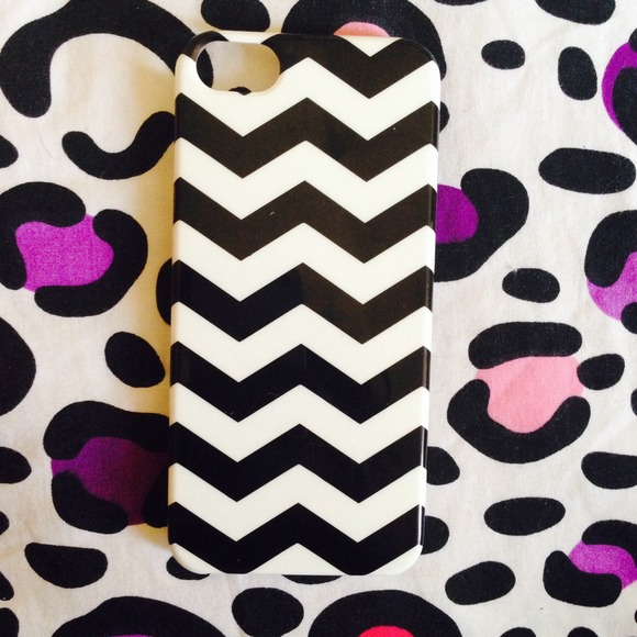 iPhone 5/5S chevron phone case