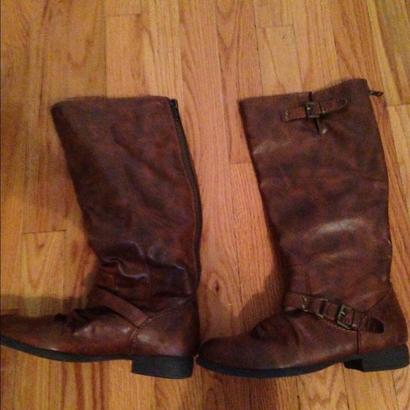 Brown boots