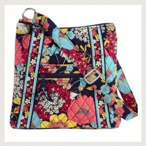 Vera Bradley Hipster Bag💕