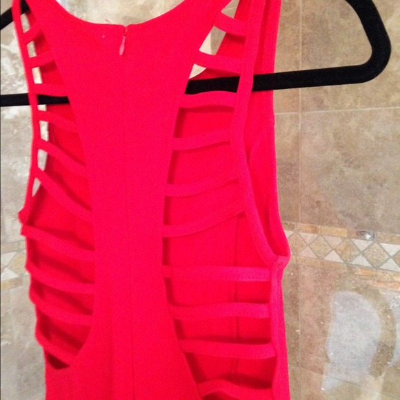 Dress - Picture 4 of 4