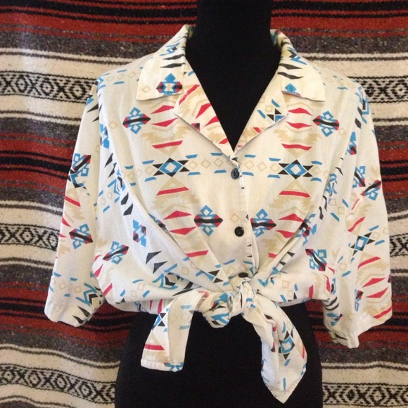 XXL short sleeve collared button down shirt