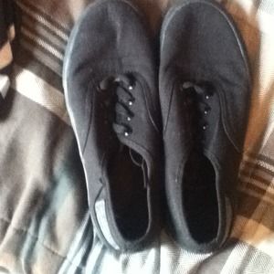 Size 8 leivi Strauss & co. Shoes. Worn 2 times.