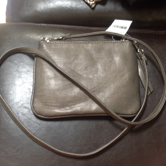 Brand new  Steve Madden cross body bag - Picture 3 of 4