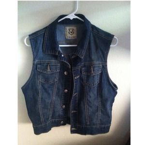 Jean Vest