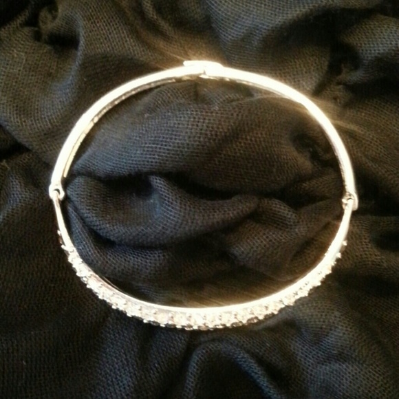 Rhinestone Bracelet - Picture 2 of 3