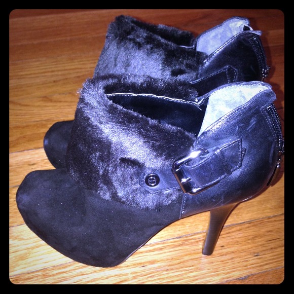 Guess suede/leather/fur bootie stilettos