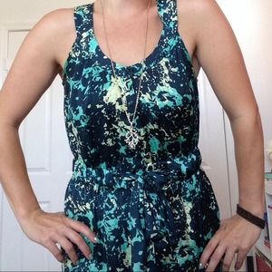 LC Lauren Conrad Tops - LC Lauren Conrad Floral Sleeveless Blouse LC Lauren Conrad Tops - LC Lauren Conrad Floral Sleeveless Blouse