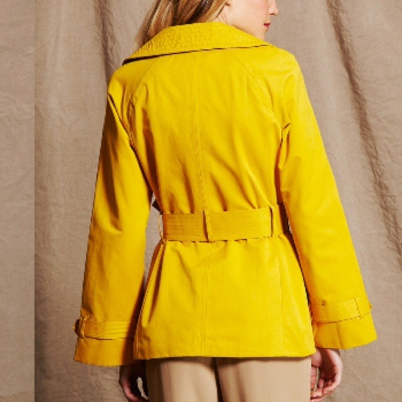 🎉2X HP🎉Isaac Mizrahi Short Trench Coat - Picture 2 of 4