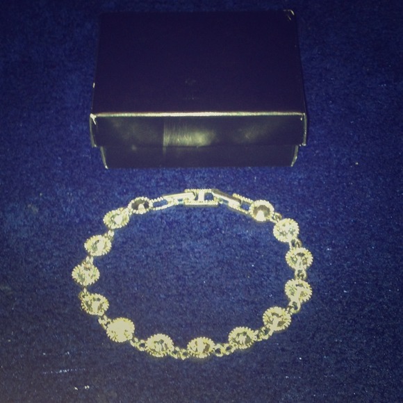 Victorian silver bracelets with stone