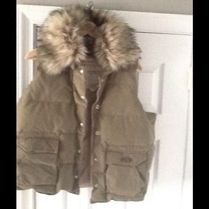 Women down vest