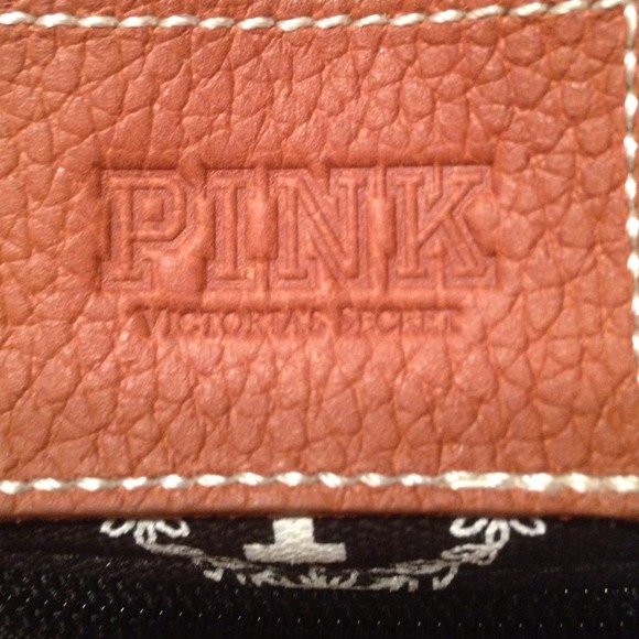 🚫traded🚫Victoria secret duffle bag - Picture 2 of 4