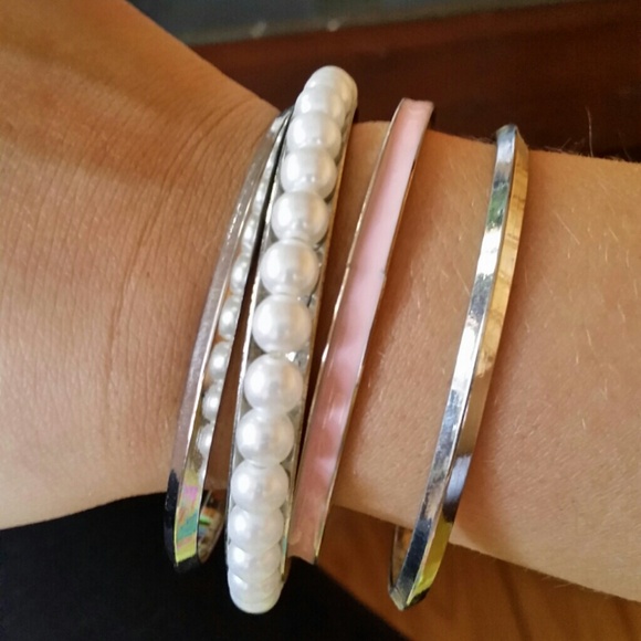 Bangle bracelet set