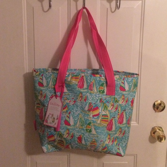 ❌❌SOLD❌❌Lilly Pulitzer insulated cooler!