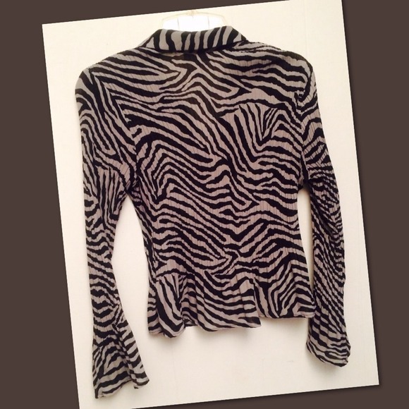 WORTHINGTON BLACK & GRAY PLEATED PEPLUM BLOUSE - Picture 2 of 4