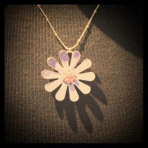 Purple daisy necklace