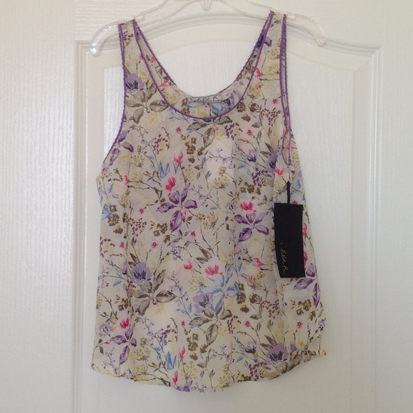 NWT back open top - S - Picture 3 of 3