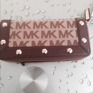 Michael kors  wallet